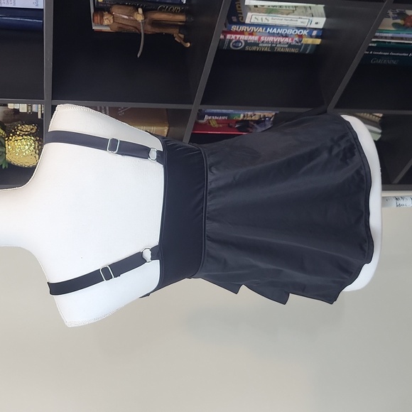 A&H SPORTSWEAR Black Padded Cup 3 Tier Ruffle Tankini Top - Picture 4 of 9